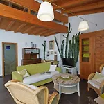 Mit Blick Auf Den Gardasee By Interhome דירה פואניאגו